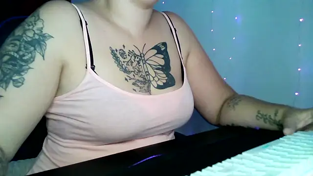 bunnyfox420 online show from 09/12/25, 04:51