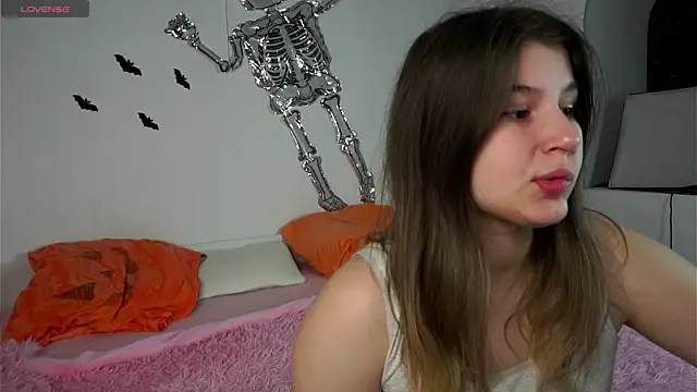 nawuwu online show from 11/07/25, 06:13