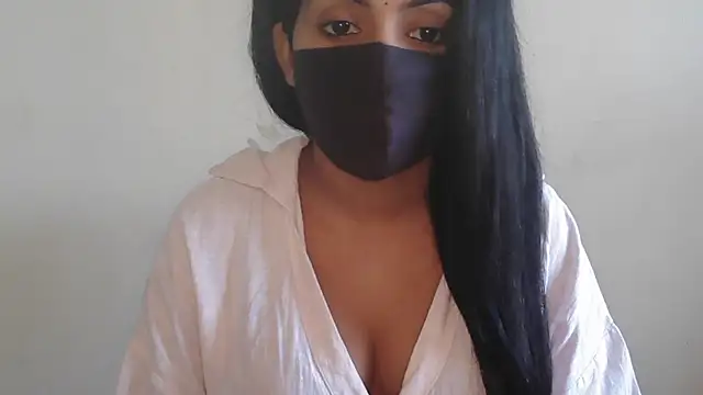 Snapshot of Reddy_Trisha chatting on 11/17/25, 06:08 Reddy Trisha online show from 11/17/25, 06:08