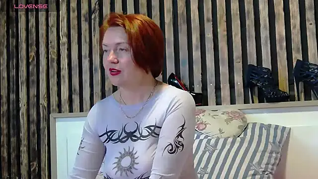 Alis Lovi online show from 10/30/25, 11:05