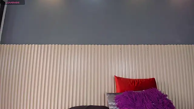 Snapshot of Madeline_Cooper08 chatting on 02/11/25, 08:20 Madeline Cooper08 online show from 02/11/25, 08:20