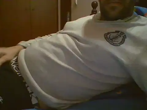 Snapshot of _tuga_man_ chatting on 03/10/25, 10:55  tuga man  online show from 03/10/25, 10:55