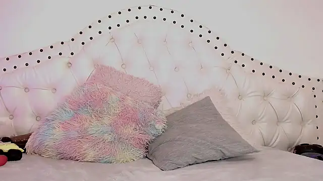 Snapshot of isabelajonesgl chatting on 10/23/25, 05:23 isabelajonesgl online show from 10/23/25, 05:23