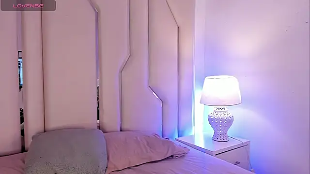 Loreanna Joy online show from 10/09/25, 11:52