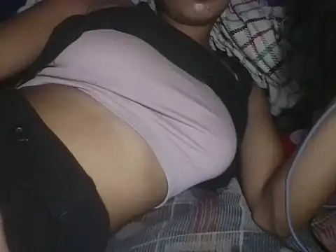 Snapshot of AKANSHA_7 chatting on 09/27/25, 04:45 AKANSHA 7 online show from 09/27/25, 04:45