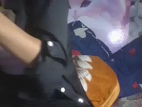 Snapshot of AKANSHA_7 chatting on 10/15/25, 07:36 AKANSHA 7 online show from 10/15/25, 07:36