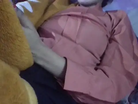 Snapshot of AKANSHA_7 chatting on 11/08/25, 03:45 AKANSHA 7 online show from 11/08/25, 03:45