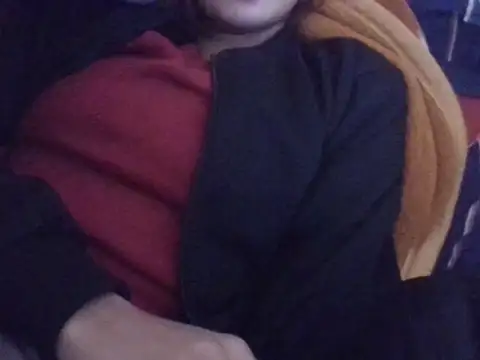 Snapshot of AKANSHA_7 chatting on 11/25/25, 07:41 AKANSHA 7 online show from 11/25/25, 07:41