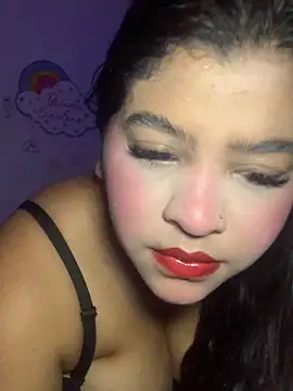 Snapshot of saramerlin chatting on 10/13/25, 12:49 saramerlin online show from 10/13/25, 12:49