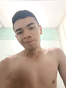 Snapshot of andresiito203 chatting on 03/13/25, 05:22 andresiito203 online show from 03/13/25, 05:22