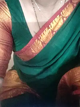 Snapshot of laxmitelugu78 chatting on 11/01/25, 04:53 laxmitelugu78 online show from 11/01/25, 04:53