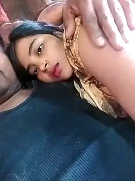 Snapshot of Simrandeshipp chatting on 03/01/25, 06:24 Simrandeshipp online show from 03/01/25, 06:24