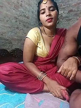 Snapshot of Simrandeshipp chatting on 03/02/25, 04:32 Simrandeshipp online show from 03/02/25, 04:32