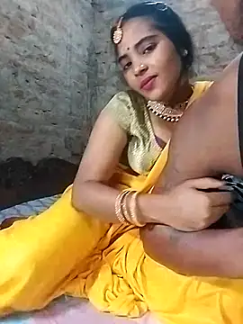 Snapshot of Simrandeshipp chatting on 03/03/25, 04:46 Simrandeshipp online show from 03/03/25, 04:46