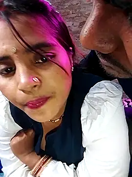 Snapshot of Simrandeshipp chatting on 03/07/25, 04:55 Simrandeshipp online show from 03/07/25, 04:55