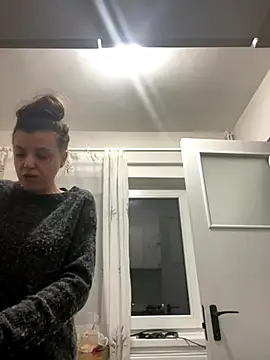 bunnythetailor online show from 11/17/25, 04:46