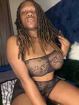 Snapshot of Boneca25 chatting on 01/27/25, 05:26 Boneca25 online show from 01/27/25, 05:26