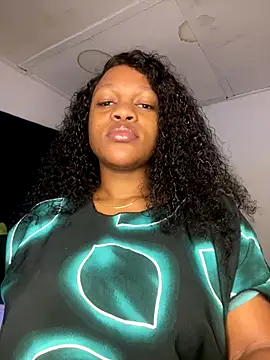 Boneca25 online show from 10/23/25, 08:35