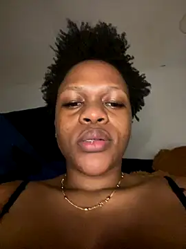 Boneca25 online show from 11/13/25, 06:51