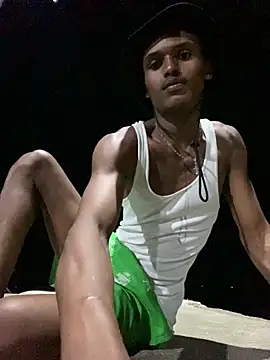 Snapshot of kenner_jacksom chatting on 10/02/25, 01:01 kenner jacksom online show from 10/02/25, 01:01