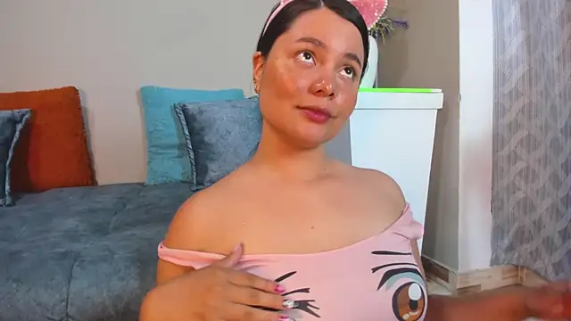 evaa greey online show from 10/24/25, 08:05