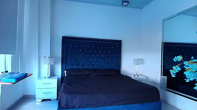 Milu ballmer online show from 09/22/25, 06:54