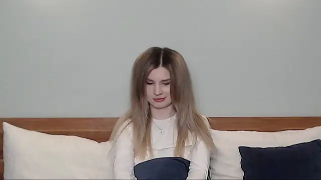 Snapshot of Chloe_Addison chatting on 02/12/25, 05:16 Chloe Addison online show from 02/12/25, 05:16