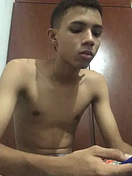 Alvarozzxv online show from 01/29/25, 04:26