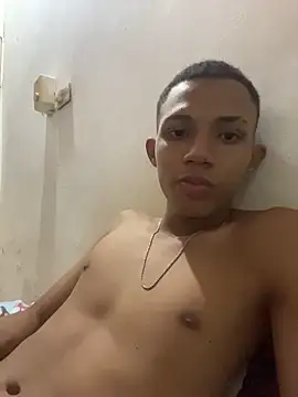 Alvarozzxv online show from 11/21/25, 06:56