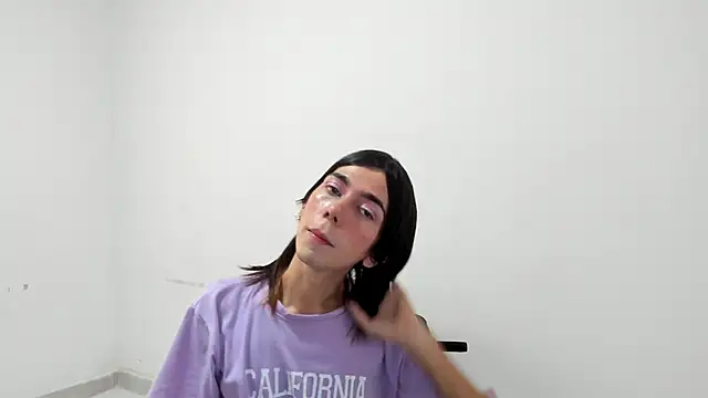 Snapshot of Nicol_TransGirl chatting on 03/16/25, 07:38 Nicol TransGirl online show from 03/16/25, 07:38