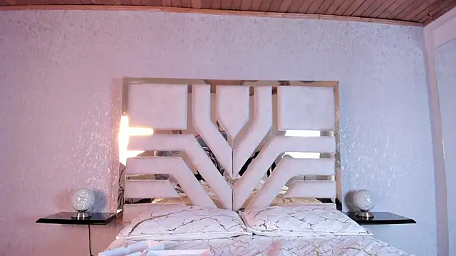 ElhaThomson online show from 10/06/25, 07:55