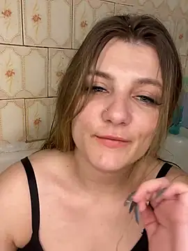 Snapshot of SweetyKatherine chatting on 02/20/25, 04:25 SweetyKatherine online show from 02/20/25, 04:25