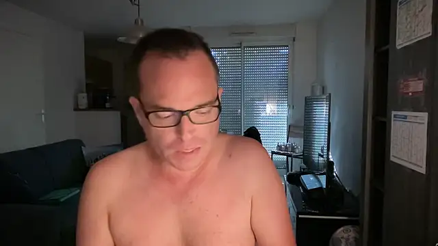 Funnyjul31 online show from 10/12/25, 02:38