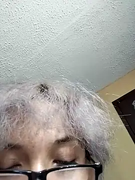 Snapshot of belenvaleria chatting on 03/11/25, 04:21 belenvaleria online show from 03/11/25, 04:21