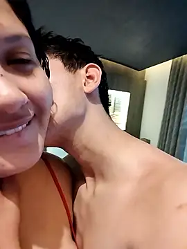 Snapshot of belenvaleria chatting on 11/14/25, 10:18 belenvaleria online show from 11/14/25, 10:18