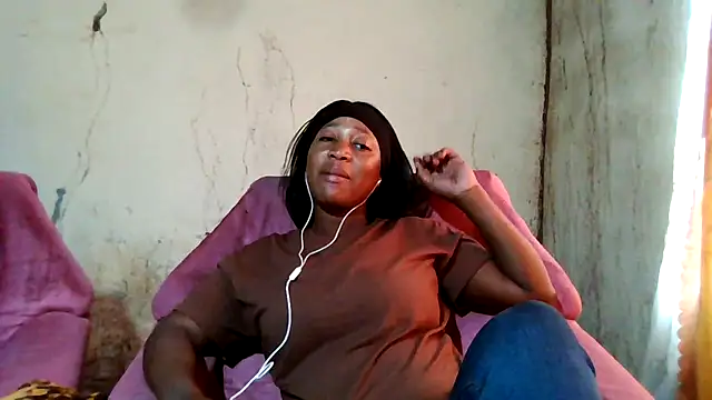 Snapshot of Hotchic22 chatting on 10/03/25, 10:12 Hotchic22 online show from 10/03/25, 10:12