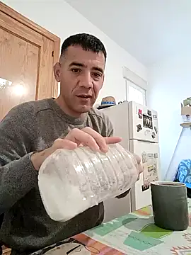 Snapshot of juanignacioargentino chatting on 01/27/25, 09:44 juanignacioargentino online show from 01/27/25, 09:44