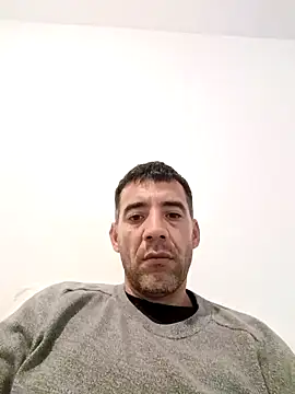 Snapshot of juanignacioargentino chatting on 03/08/25, 10:34 juanignacioargentino online show from 03/08/25, 10:34