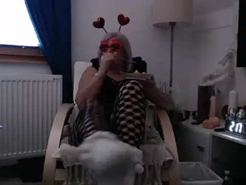 Snapshot of Juliana60 chatting on 02/17/25, 12:38 Juliana60 online show from 02/17/25, 12:38