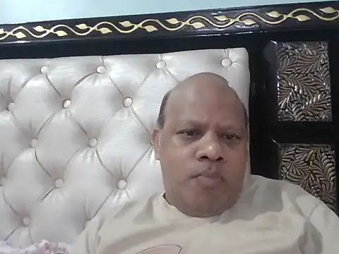Snapshot of SeductiveStar chatting on 10/23/25, 12:37 SeductiveStar online show from 10/23/25, 12:37