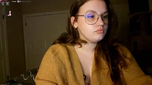 Snapshot of MrsJess chatting on 03/12/25, 02:20 MrsJess online show from 03/12/25, 02:20