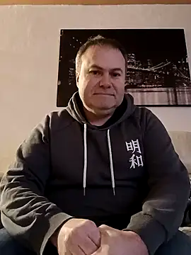 Snapshot of Pourleplasirs chatting on 02/09/25, 10:32 Pourleplasirs online show from 02/09/25, 10:32