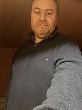 Snapshot of Pourleplasirs chatting on 03/02/25, 11:20 Pourleplasirs online show from 03/02/25, 11:20