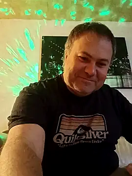 Snapshot of Pourleplasirs chatting on 03/21/25, 01:34 Pourleplasirs online show from 03/21/25, 01:34