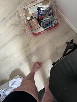 Mo 2003 online show from 02/10/25, 02:37