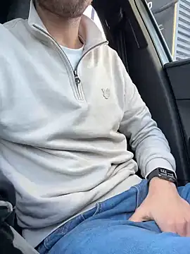 Snapshot of bullyboyy chatting on 02/26/25, 10:36 bullyboyy online show from 02/26/25, 10:36