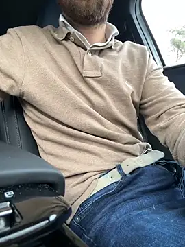 Snapshot of bullyboyy chatting on 03/13/25, 03:06 bullyboyy online show from 03/13/25, 03:06