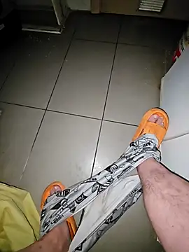 Usame como quieras online show from 10/16/25, 01:50