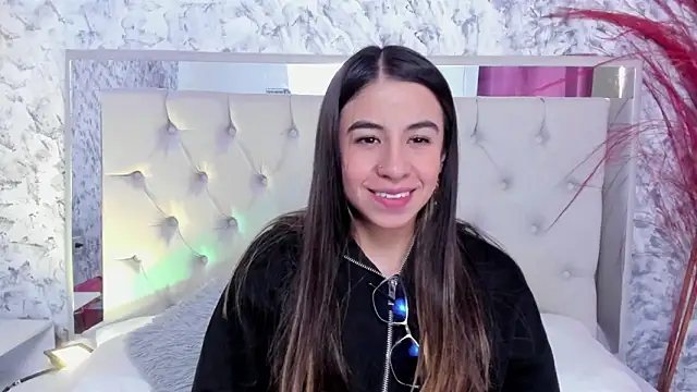 Ariana greenblat online show from 10/07/25, 04:04