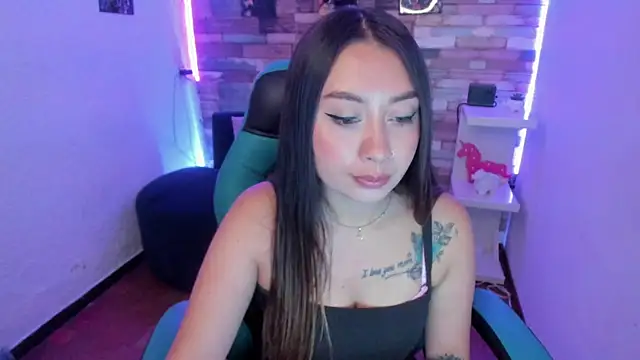 miss isabella m online show from 02/12/25, 12:33